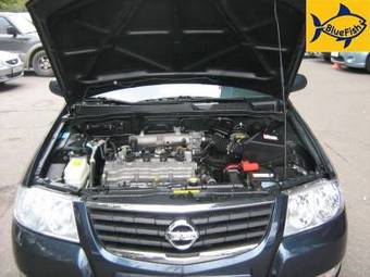 2006 Nissan Almera Photos