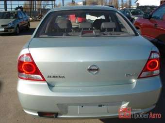 2007 Nissan Almera Images