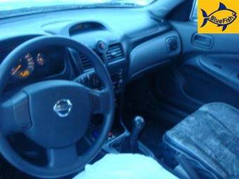 2007 Nissan Almera Photos
