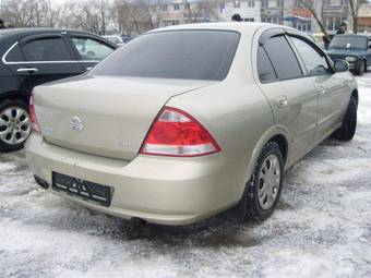 2008 Nissan Almera Pictures
