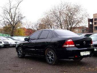 2008 Nissan Almera Images