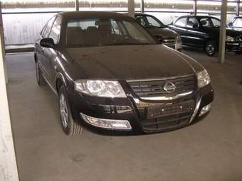 2009 Nissan Almera Photos