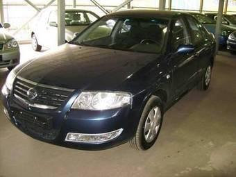 2009 Nissan Almera Photos