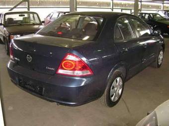 2009 Nissan Almera Pictures