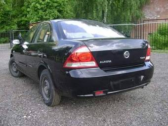 2009 Nissan Almera Photos