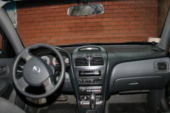 2006 Nissan Almera Classic Pictures