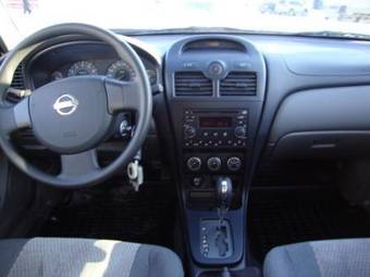 2009 Nissan Almera Classic Photos