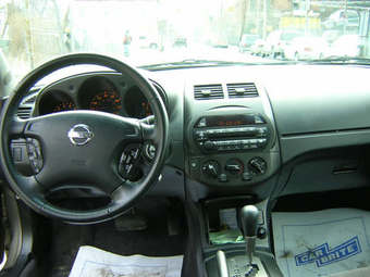 2002 Nissan Altima Pictures