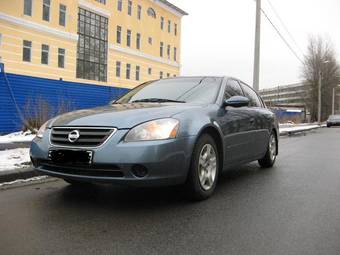 2002 Nissan Altima Pictures