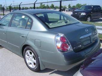 2005 Nissan Altima Wallpapers