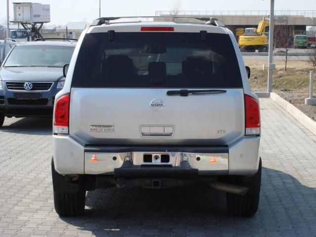 2003 Nissan Armada