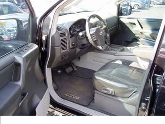 2003 Nissan Armada Pictures