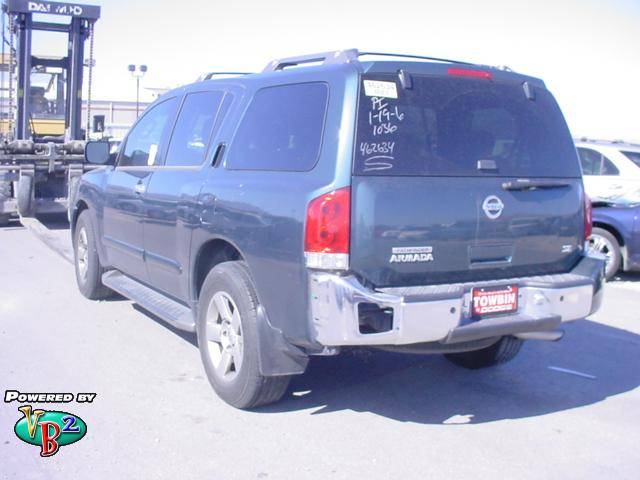 2004 Nissan Armada