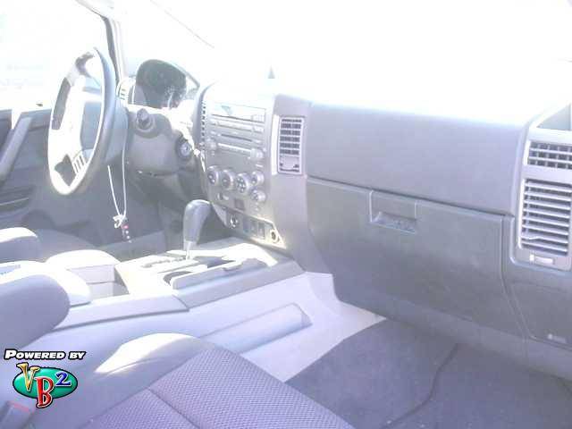 2004 Nissan Armada