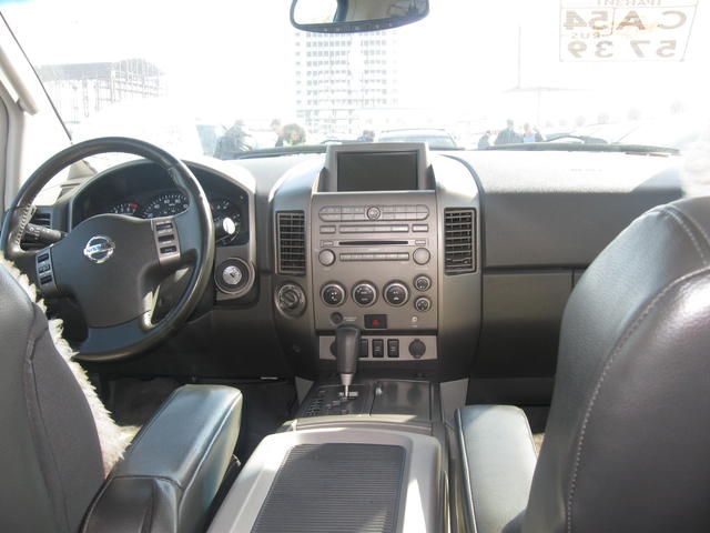 2004 Nissan Armada