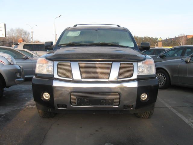 2004 Nissan Armada