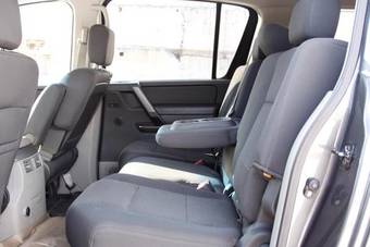 2004 Nissan Armada Pictures