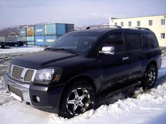 2004 Nissan Armada Pictures