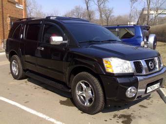 2004 Nissan Armada Photos