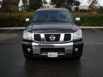 2004 Nissan Armada Pictures