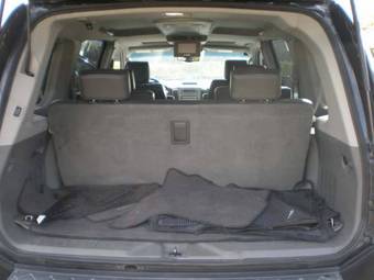 2004 Nissan Armada Pictures