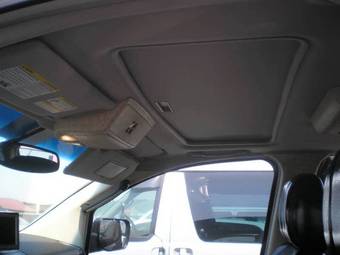 2004 Nissan Armada Pictures
