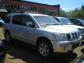 2004 Nissan Armada Pictures
