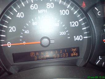 2004 Nissan Armada Photos