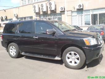 2004 Nissan Armada Pictures