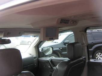 2004 Nissan Armada Photos