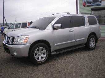 2004 Nissan Armada Images