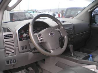 2004 Nissan Armada Photos