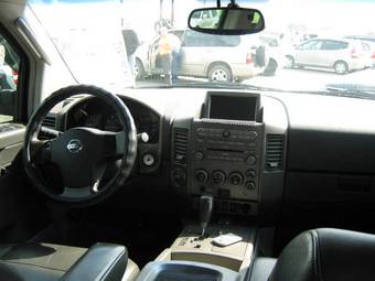 2004 Nissan Armada Photos