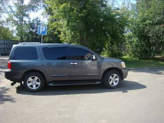 2004 Nissan Armada Pictures