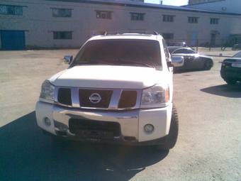 2004 Nissan Armada Pictures