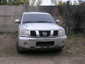 2004 Nissan Armada Photos