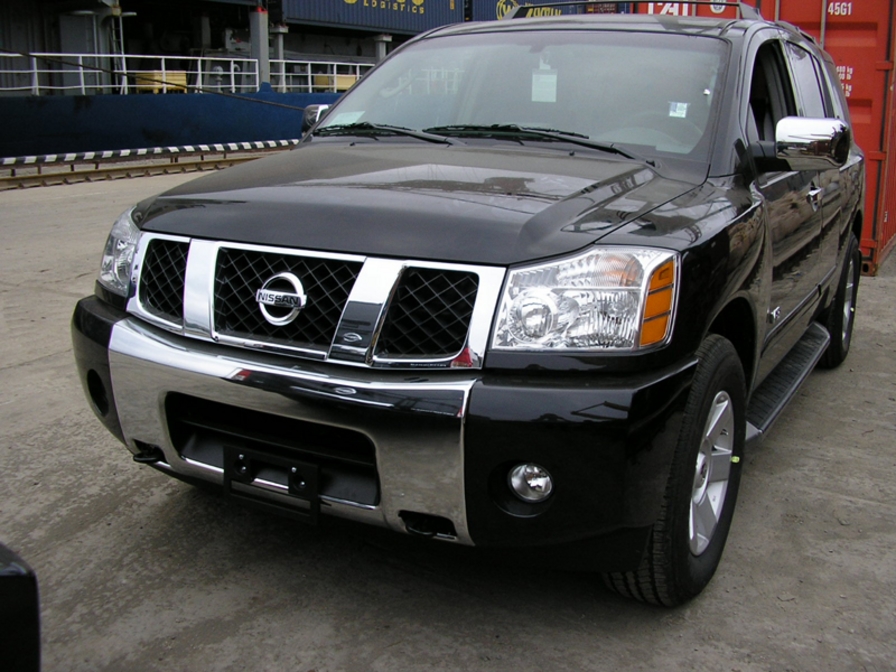 2005 Nissan Armada Pics