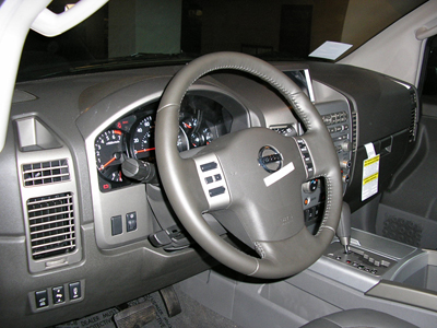 2005 Nissan Armada Photos