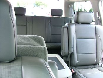 2005 Nissan Armada Photos