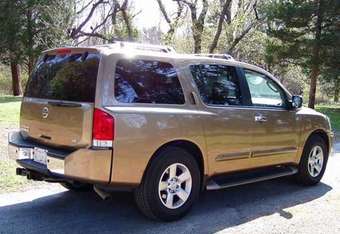 2005 Nissan Armada Images