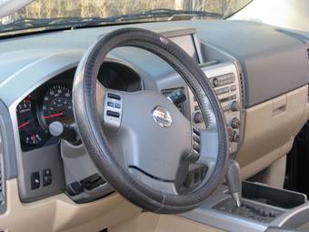 2005 Nissan Armada Pictures