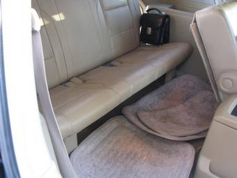 2005 Nissan Armada Photos
