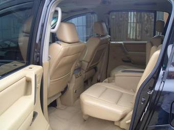 2005 Nissan Armada Pictures