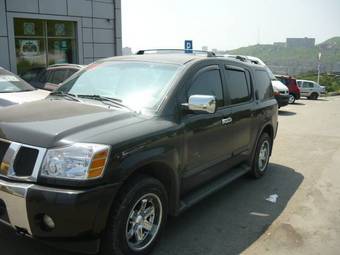 2005 Nissan Armada Pictures