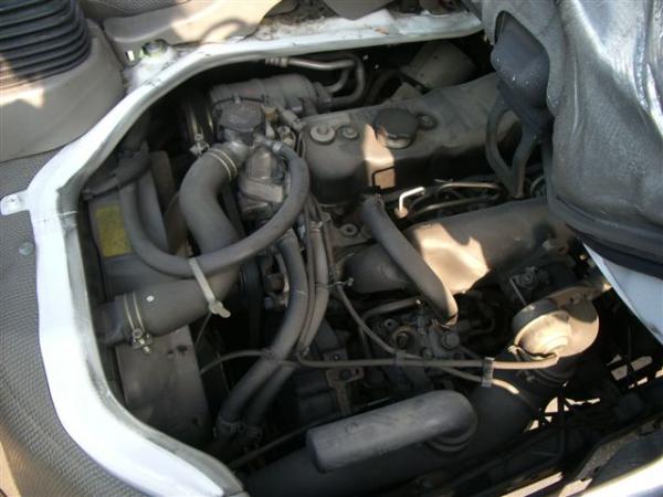 1996 Nissan Atlas Photos