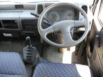 1996 Nissan Atlas Pictures