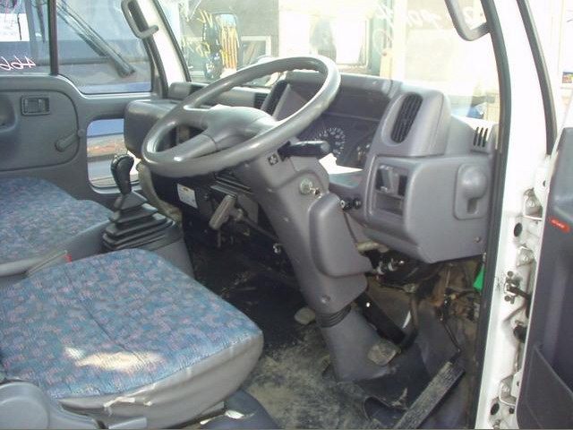 1998 Nissan Atlas Pictures