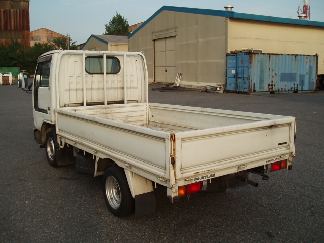 1999 Nissan Atlas Pictures