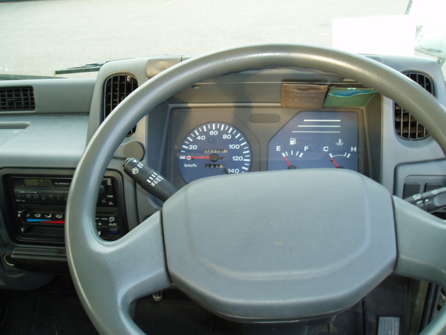 1999 Nissan Atlas Photos