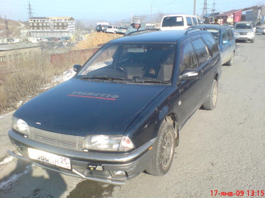 1994 Nissan Avenir